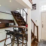 Cheery Flat